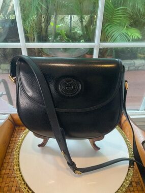 GUCCI VTG Authentic Black Coated Pebbled Crossbody Bag